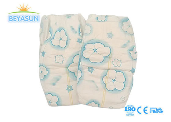 Compacte, niet-irriterende, comfortabele en ademende baby luiers