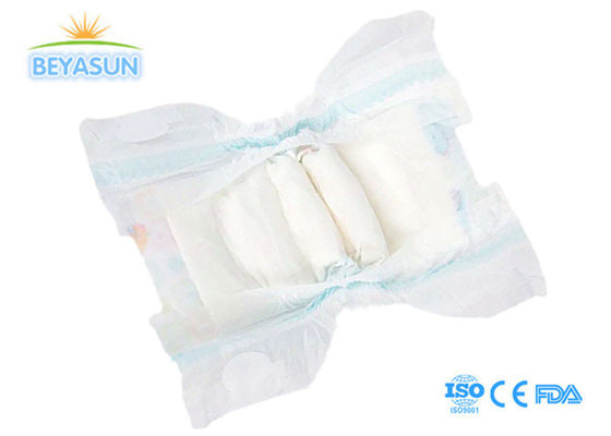 Groothandel OEM wegwerpverstelbare luier met Japan Qulity pasgeboren luiers
